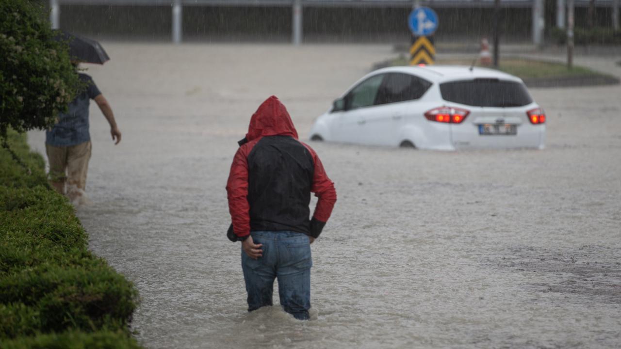 Ankara'da Kuvvetli Yağış Uyarısı! Sel, Su Baskını ve Yıldırım Tehlikesi!