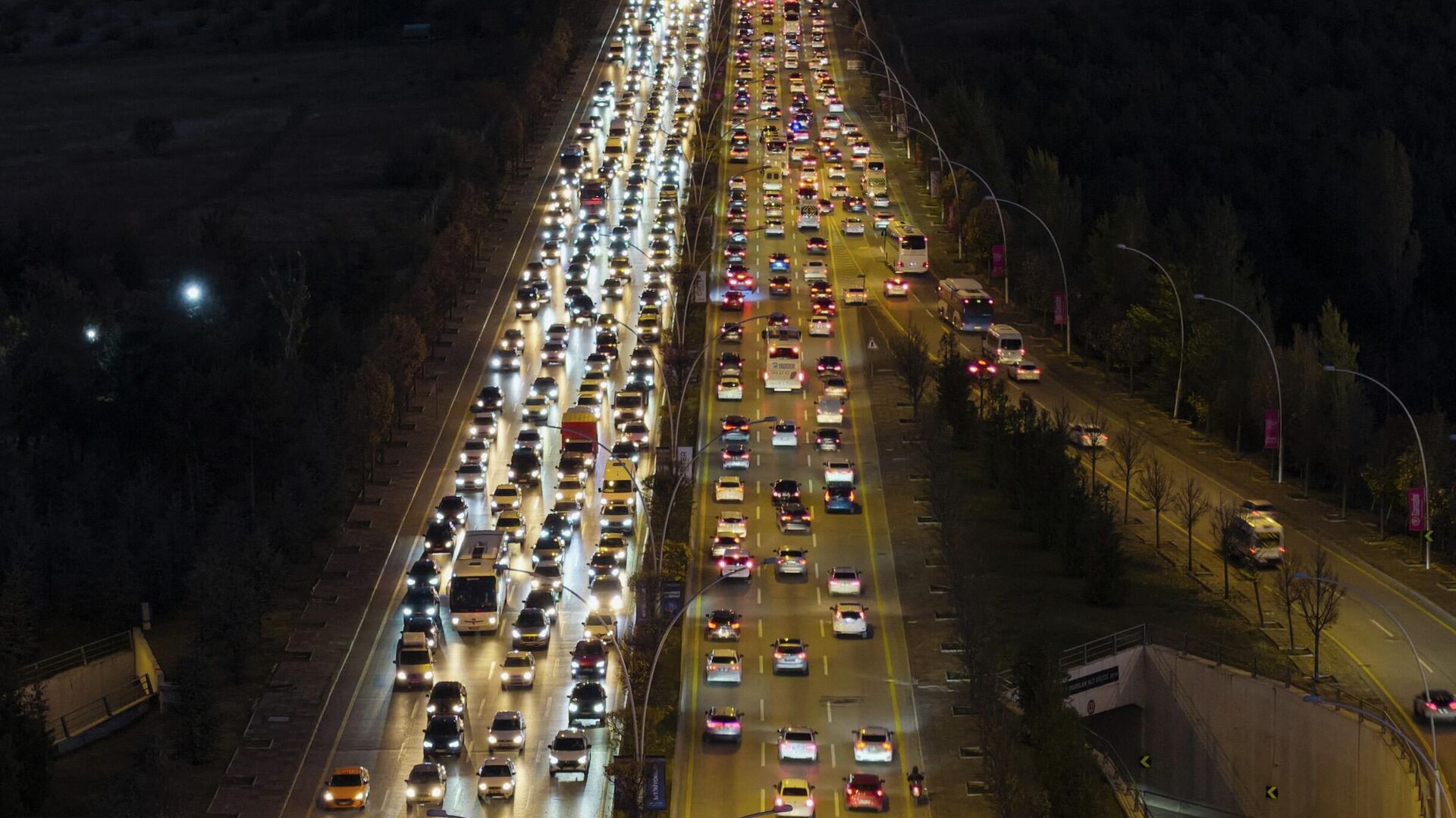 Sultan Fatih Caddesi Trafiğe Kapatılıyor: Dikimevi–Natoyolu Metro Çalışması Başlıyor