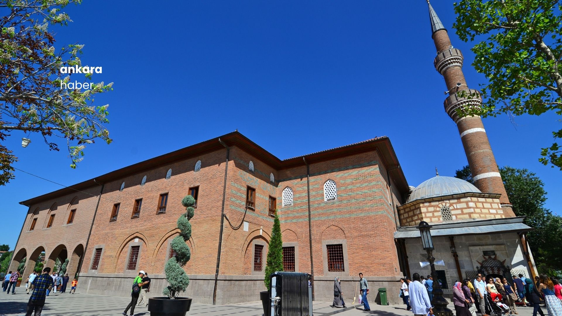 Ankara Ramazan Bayramı Namazı Saat Kaçta? (2026) Başkent İçin Bayram Namazı Vakti ve Ulaşım Rehberi