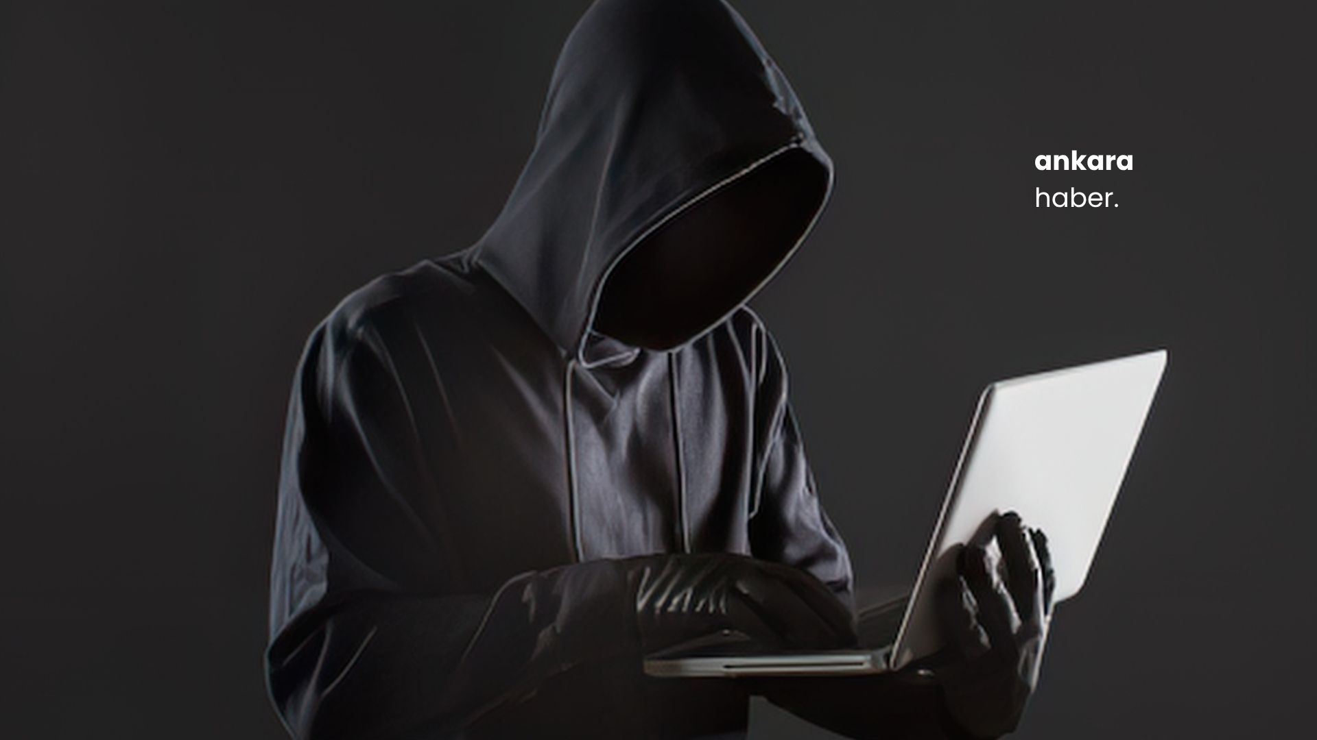 Ankara merkezli siber suç operasyonu: Kamu sistemlerini ve kişisel verileri hedef alan şebekeye 9 ilde darbe, 12 gözaltı