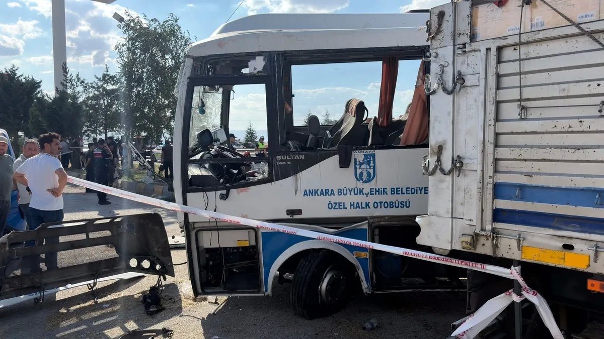 Ankara Eskişehir Yolu'nda Dehşet: 2 Ölü, 25 Yaralı!